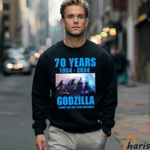 70 Years 1954 2024 King Of The Memories Godzilla Movie T shirt 3 Sweatshirt