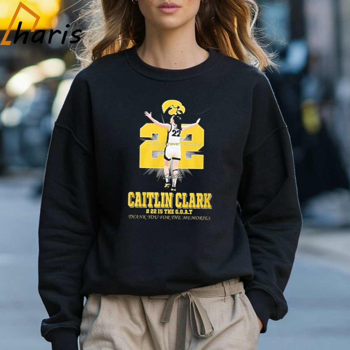 Caitlin Clark 22 Is The GOAT Thank You For The Memories Signature T shirt 3 Sweatshirt