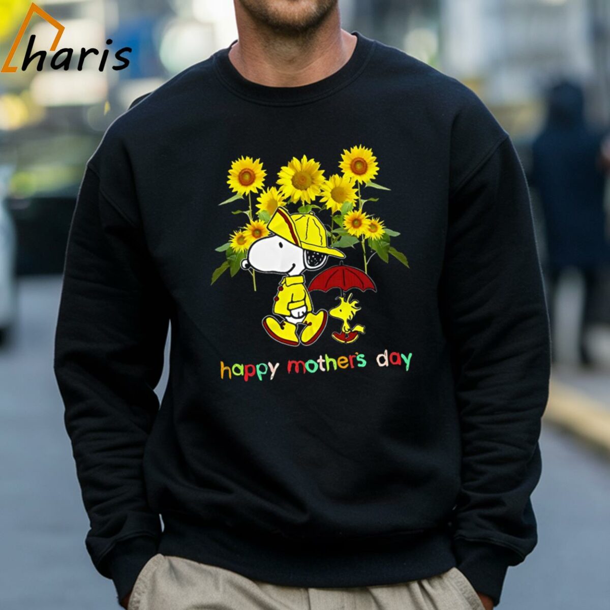 Snoopy Charlie Brown Sunflower Happy Mothers Day Shirt 4 Sweatshirt