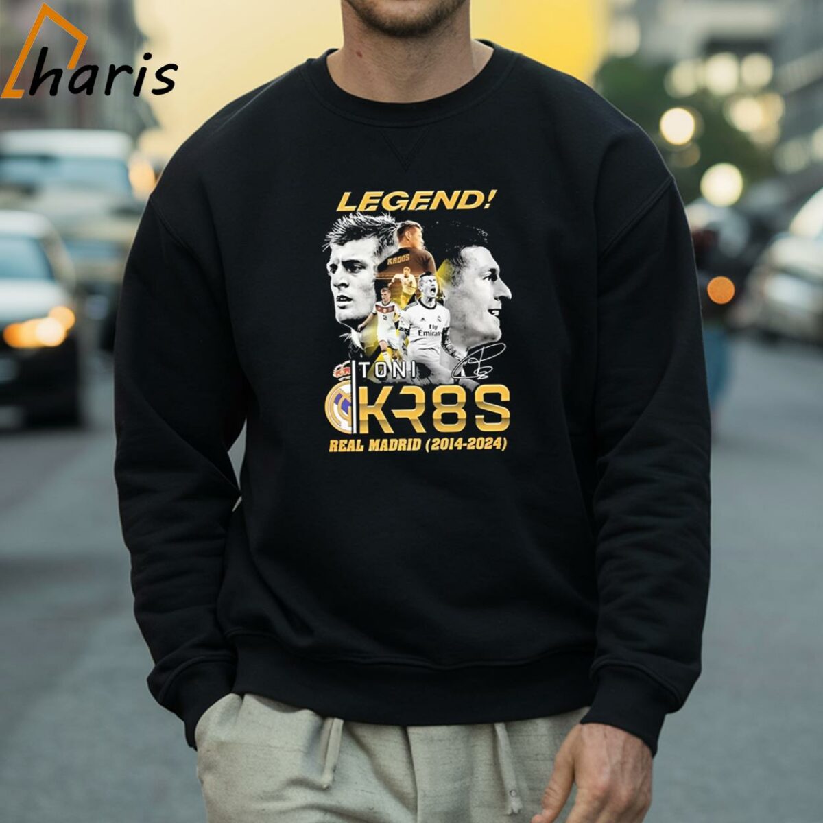 Legend Real Madrid Toni Kroos Kr8S 2014 2024 Signatures T Shirt 4 Sweatshirt
